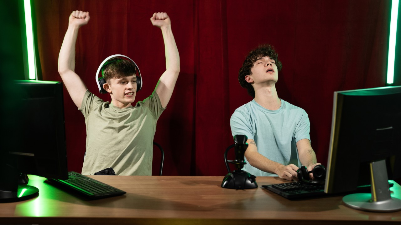 MEN HardcoreGamingPart2 JakePreston SamLedger