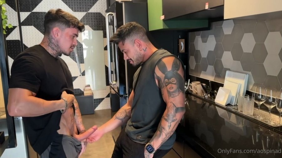 MyHornyGymPartner AlejoOspina VictorPrado