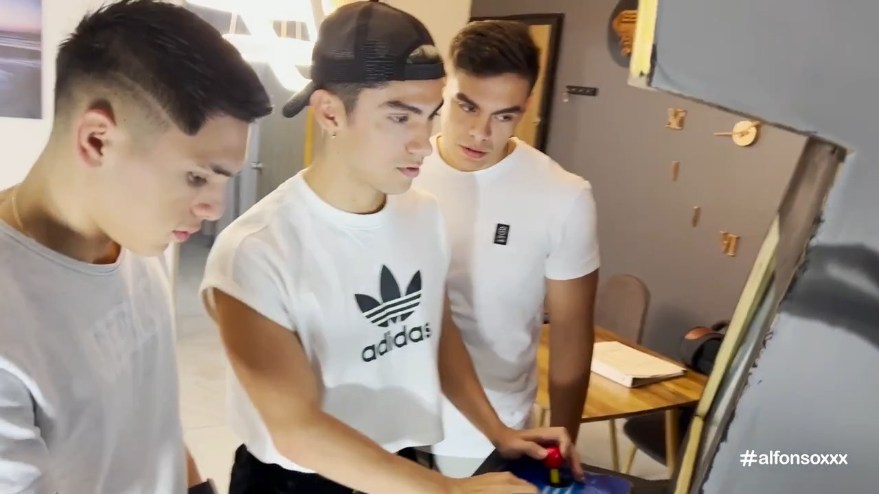 JoySticks AlfonsoOsnaya AlejandroGarcia YolberMartinez