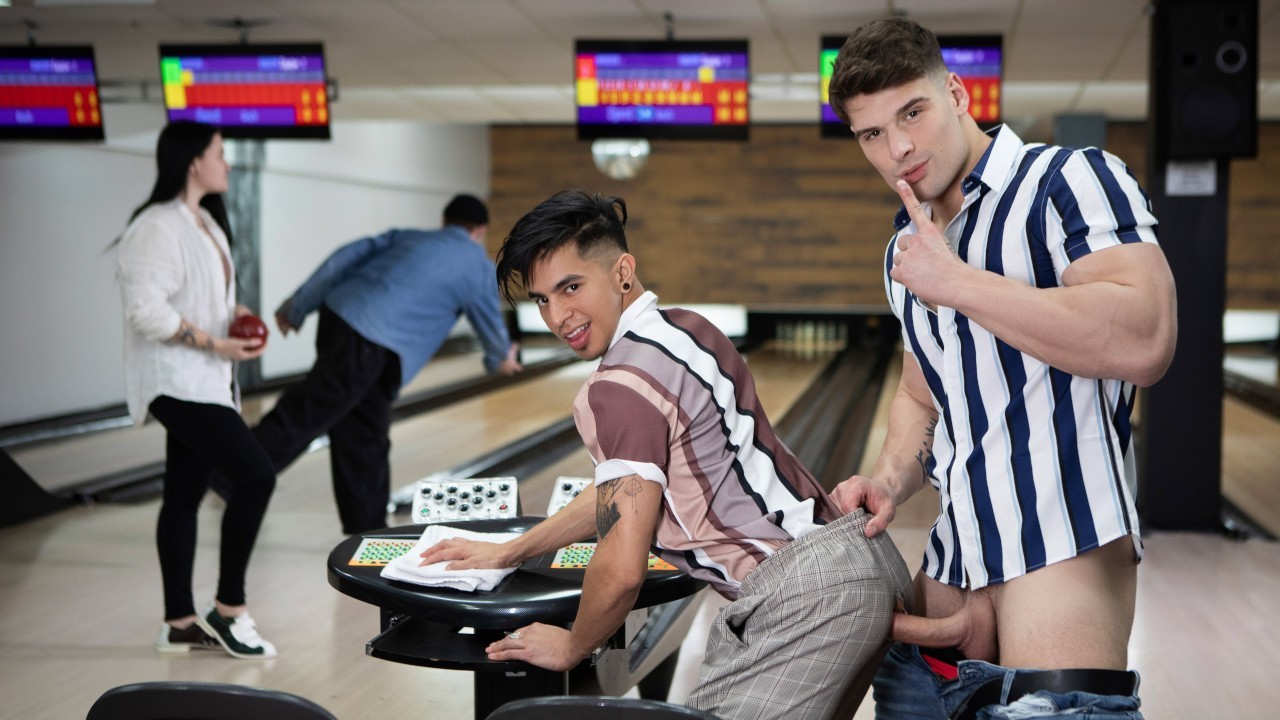 MEN BowlingAlleyFuckdown MalikDelgaty AngelSantana