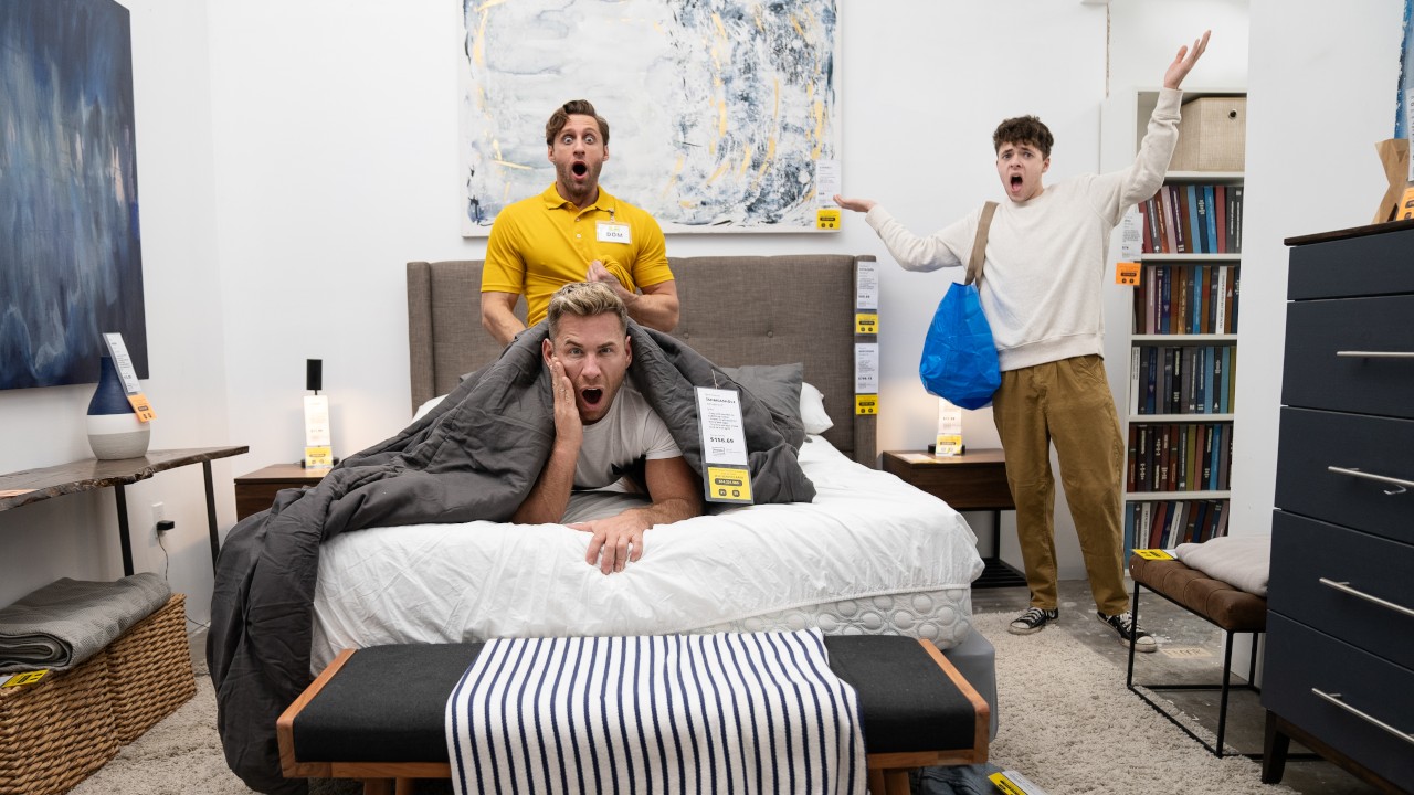 MEN SneakyShowroomFuck DomKing SumnerBlayne