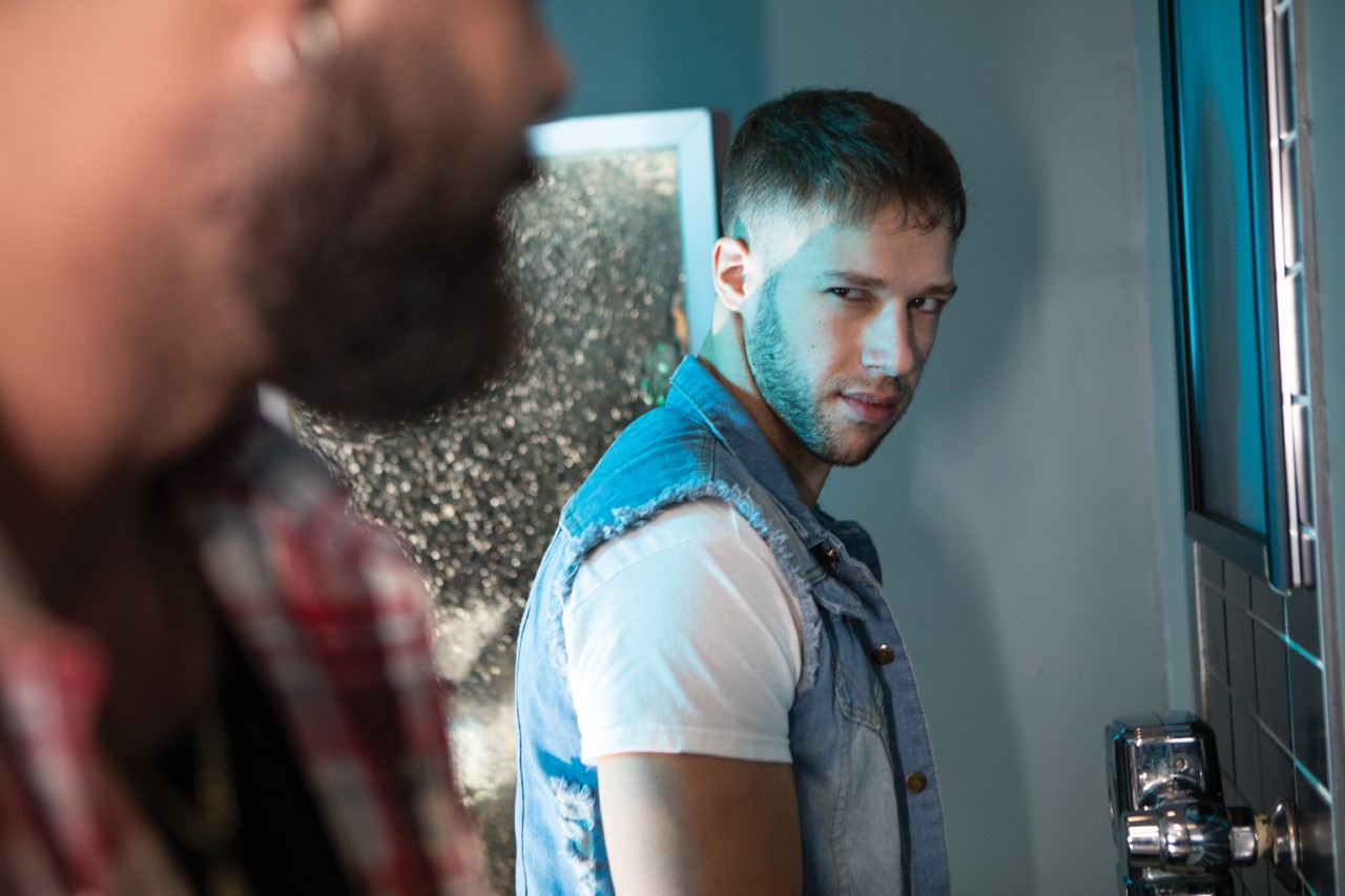 HookedUp SirPeter ArnoAntino