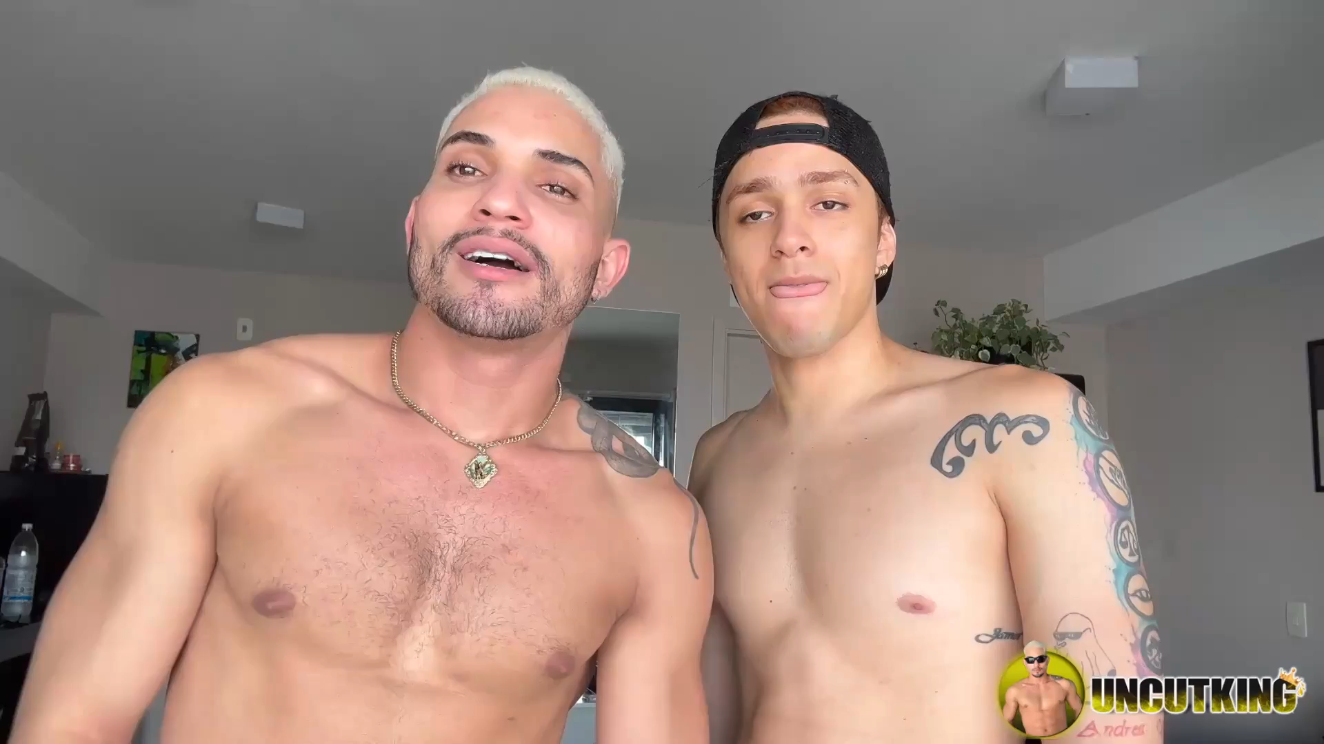 UK NeedRawCocktoSurvive11 HenriqueSabroso JaoLucas