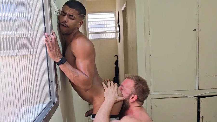 Rei Salmao milks me with his hungry hole