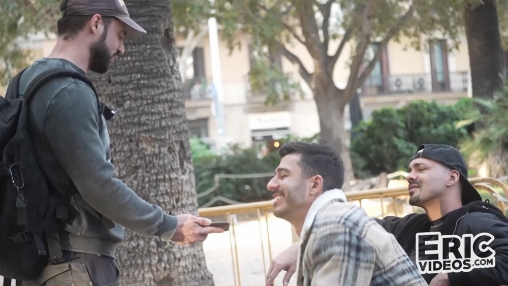 Helping a lost Tourist