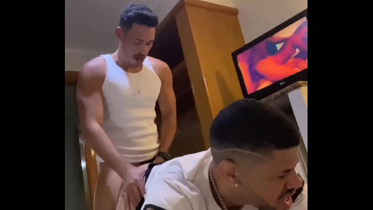 A Familia na Sala Fomos fuder no Quarto